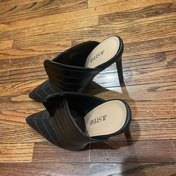 Pretty heels - Picture 2 of 3